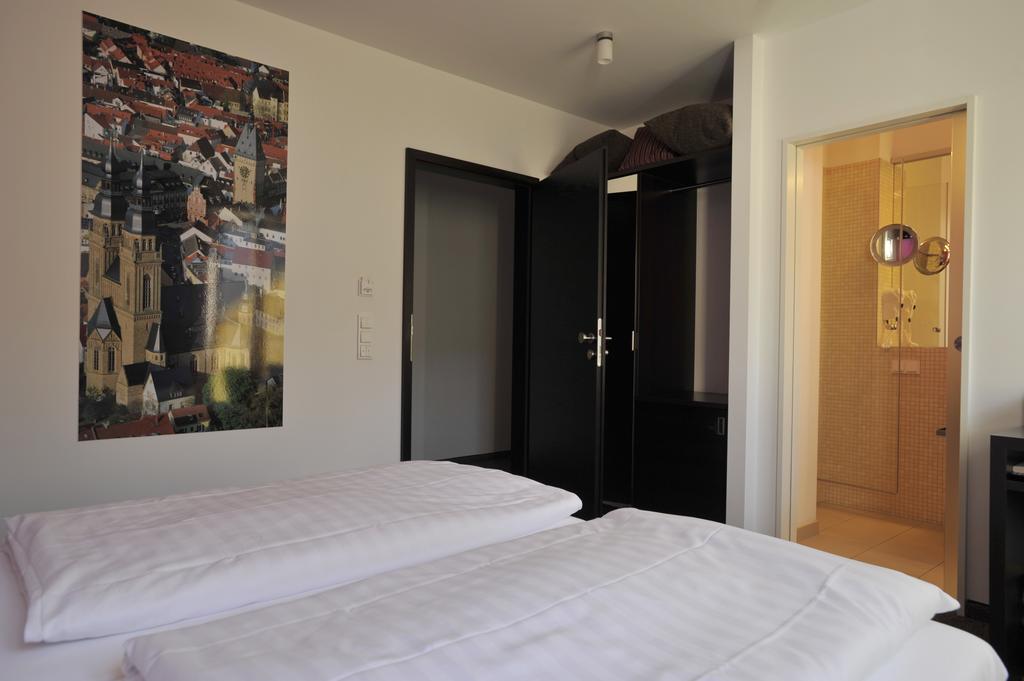 Maximilian Hotel Speyer Bagian luar foto